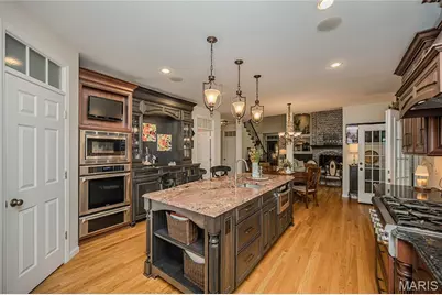 13243 Weatherfield Drive, Maryland Heights, MO 63146 - Photo 15