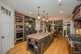 13243 Weatherfield Dr, Maryland Heights, MO 63146 - Photo 15
