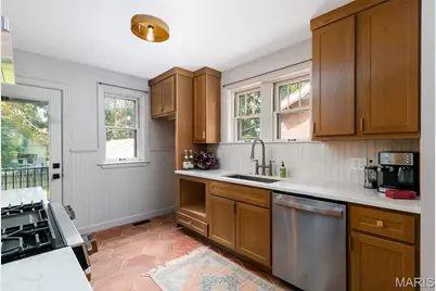 7330 Shaftesbury Avenue, University City, MO 63130 - Photo 11
