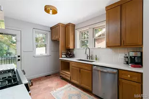 7330 Shaftesbury Ave, University City, MO 63130 - Photo 11