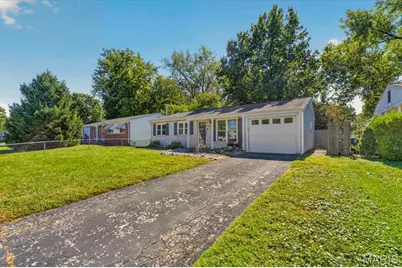 11974 Brookmont Drive, Maryland Heights, MO 63043 - Photo 5