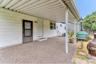 11912 McKelvey Gardens Drive, Maryland Heights, MO 63043 - Photo 3