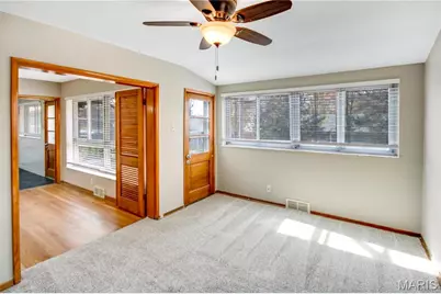 1011 Chartres Avenue, Saint Louis, MO 63132 - Photo 9