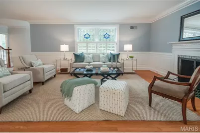 8 Granada Way, Ladue, MO 63124 - Photo 3