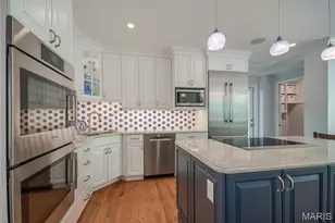 8 Granada Way, Ladue, MO 63124 - Photo 21