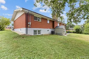10621 Rebecca Dr, Saint Louis, MO 63128 - Photo 39