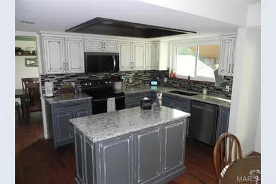 4 Tinsmith Court, Saint Charles, MO 63366 - Photo 3