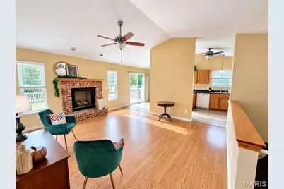 2162 Warwick Castle, Imperial, MO 63052 - Photo 5