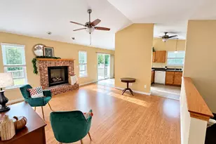 2162 Warwick Castle, Imperial, MO 63052 - Photo 5