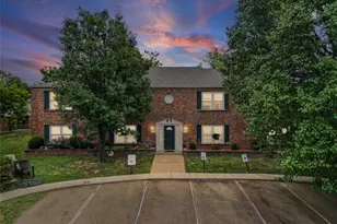 9421 Green Park Gardens Dr, Saint Louis, MO 63123 - Photo 29