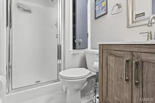 9421 Green Park Gardens Dr, Saint Louis, MO 63123 - Photo 23