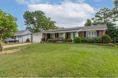 4126 Concord Oaks Drive, Saint Louis, MO 63128 - Photo 3