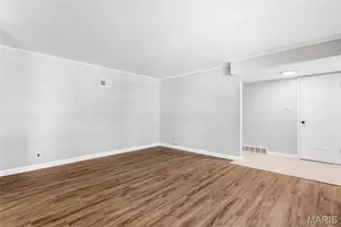 4126 Concord Oaks Dr, Saint Louis, MO 63128 - Photo 9