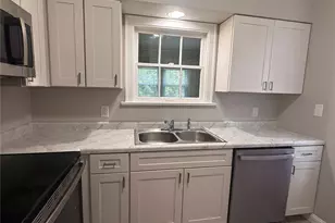 260 N Locust St, Hannibal, MO 63401 - Photo 9
