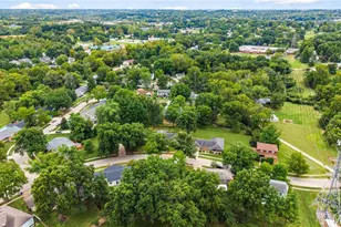 1294 Pinrun Dr, Ballwin, MO 63011 - Photo 43