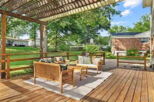 1294 Pinrun Dr, Ballwin, MO 63011 - Photo 33