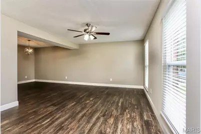 710 Westbridge Drive, Saint Peters, MO 63376 - Photo 3