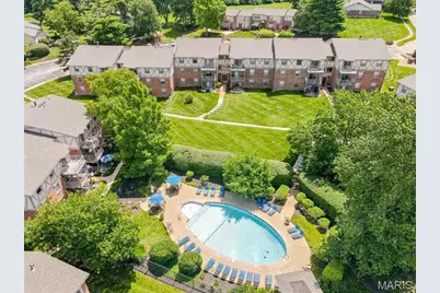 1411 Willow Brook Cove #10, Saint Louis, MO 63146 - Photo 1