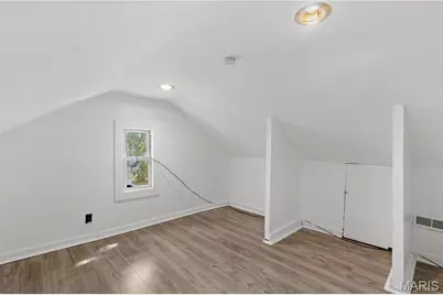 3500 Central Place, Beverly Hills, MO 63121 - Photo 17