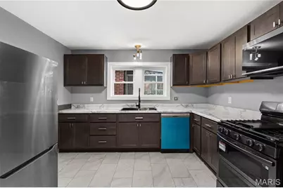 3500 Central Place, Beverly Hills, MO 63121 - Photo 11