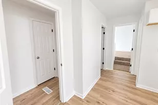 519 N Section St, Hannibal, MO 63401 - Photo 9