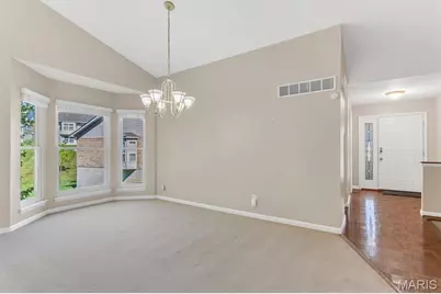 18 Country Bluff Court, Saint Charles, MO 63301 - Photo 9