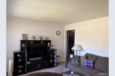 10357 Saint Matthew Lane, Saint Ann, MO 63074 - Photo 5