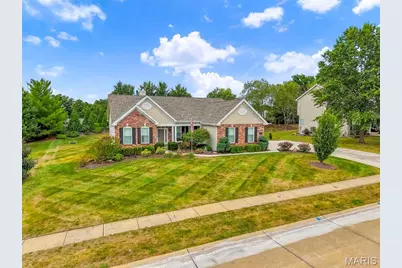 1817 Majestic Oaks Drive, Wentzville, MO 63385 - Photo 3