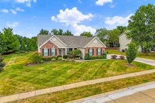 1817 Majestic Oaks Dr, Wentzville, MO 63385 - Photo 3