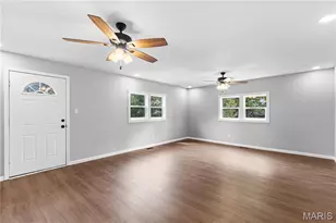10591 Clarendon Ave, Saint Louis, MO 63114 - Photo 11