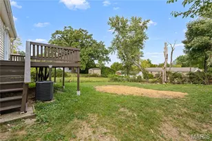 10591 Clarendon Ave, Saint Louis, MO 63114 - Photo 23