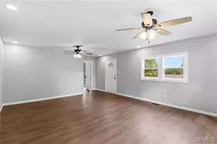 10591 Clarendon Ave, Saint Louis, MO 63114 - Photo 9