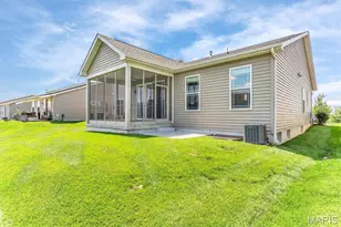 405 Copperfield Ct, Saint Charles, MO 63301 - Photo 7
