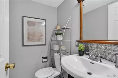 8720 Garden Court, Saint Louis, MO 63144 - Photo 13