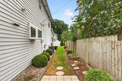 8720 Garden Court, Saint Louis, MO 63144 - Photo 27