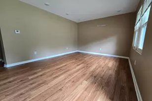 9765 Vickie Pl, Saint Louis, MO 63136 - Photo 7
