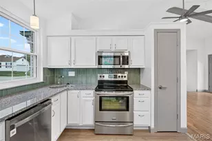 12 Lamplighter Ln, O'Fallon, MO 63368 - Photo 13
