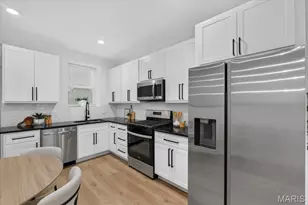 4372 Ellenwood Ave, Saint Louis, MO 63116 - Photo 9
