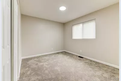 111 Park Charles Boulevard, Saint Peters, MO 63376 - Photo 17