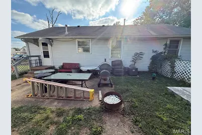 1229 E Karsch Boulevard, Farmington, MO 63640 - Photo 3