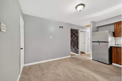8513 Steve Avenue, Hazelwood, MO 63042 - Photo 15