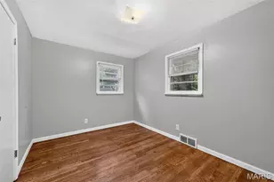 8513 Steve Ave, Hazelwood, MO 63042 - Photo 9