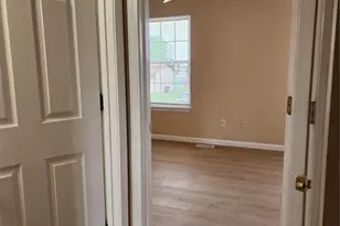 606 Linda Ln, Wentzville, MO 63385 - Photo 9