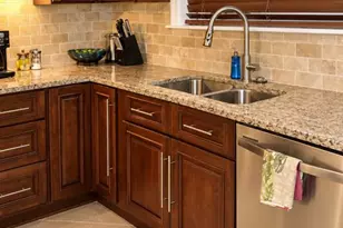 7322 Ravinia Dr, Pasadena Hills, MO 63121 - Photo 7