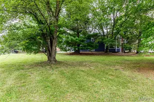 1112 English Saddle Rd, Florissant, MO 63034 - Photo 35