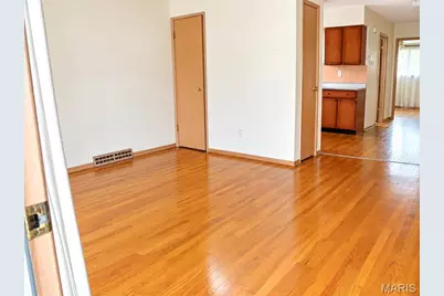 8206-8214 Steffen Avenue, Affton, MO 63123 - Photo 7
