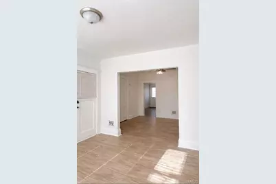 5335 Bancroft Avenue, Saint Louis, MO 63109 - Photo 9