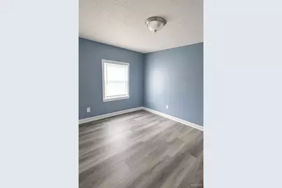 8109 Cler Avenue, Bel-Ridge, MO 63114 - Photo 5