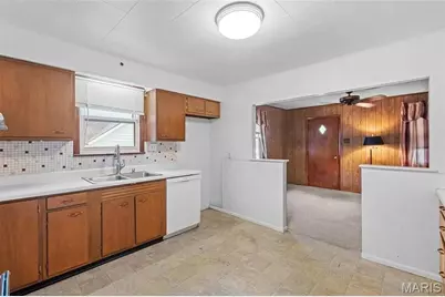 10180 Count Drive, Riverview, MO 63136 - Photo 5