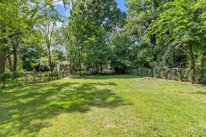 416 Lanark Road, Saint Louis, MO 63137 - Photo 7